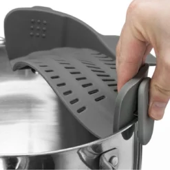 SensaHome- Siliconen Vergiet - Keuken Afgietdeksel - Afgiethulp - Siliconen - BPA Vrij - Grijs -Goedkope Licht Tent Winkel 1200x1144