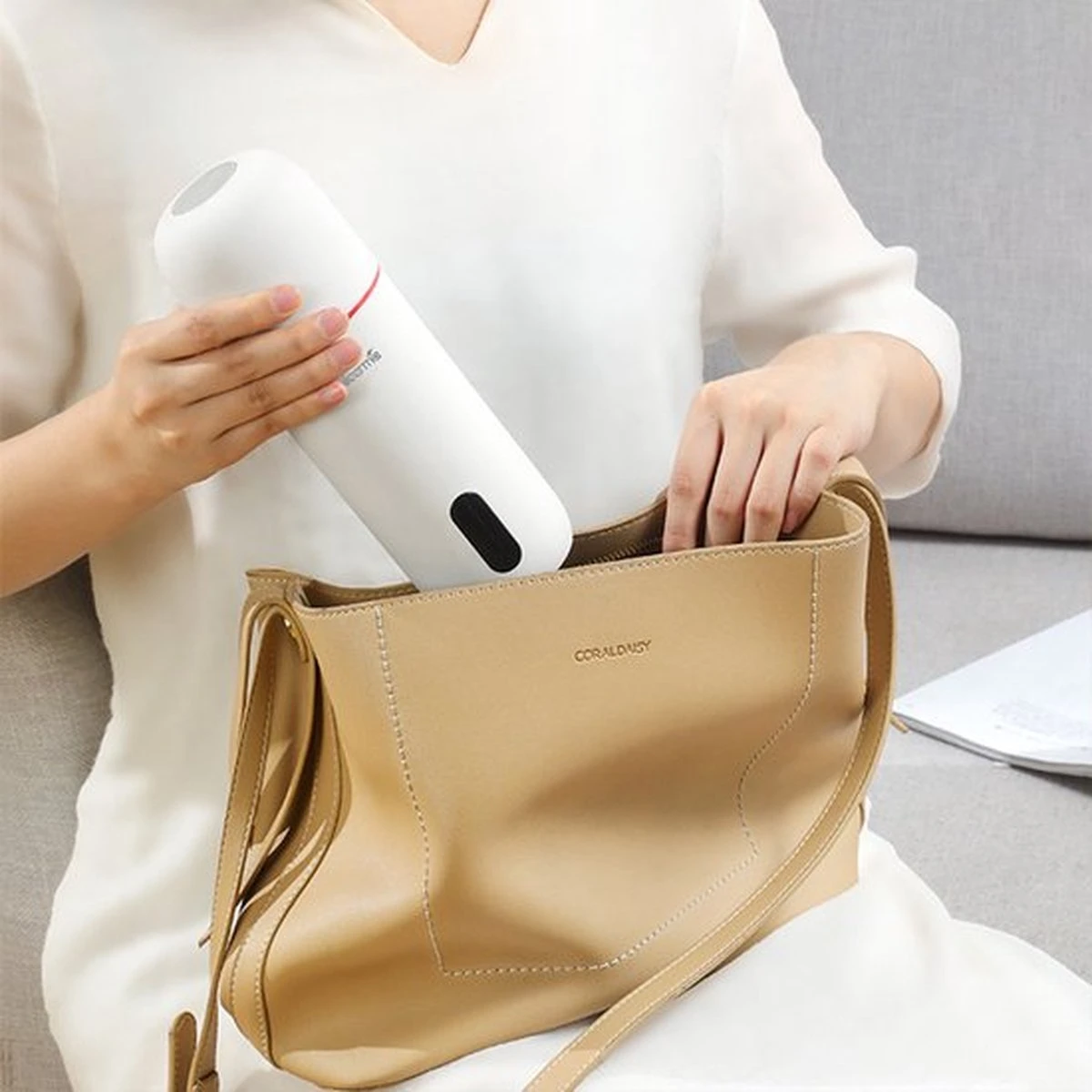 Deerma Draagbare Smart Waterkoker - Elektrische Slimme Drinkfles - Draagbaar Waterfles - Temperatuur Display - 350ML DR035S 5 Deerma Draagbare Smart Waterkoker - Elektrische Slimme Drinkfles - Draagbaar Waterfles - Temperatuur Display - 350ML DR035S - Afbeelding 3