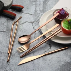 House Of Husk Reisbestek - Reis Bestekset - Chopsticks - Metalen Rietjes Met Borstel - Lepel - Vaatwasserbestendig - RVS - 7 Delig - Rose Goud 11 House Of Husk Reisbestek - Reis Bestekset - Chopsticks - Metalen Rietjes Met Borstel - Lepel - Vaatwasserbestendig - RVS - 7 Delig - Rose Goud -Goedkope Licht Tent Winkel 1200x1200 85