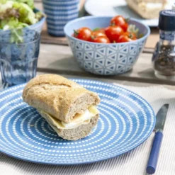 Bo-Camp - Servies - Mix & Match- 16-Delig - Blauw -Goedkope Licht Tent Winkel 1200x799 4